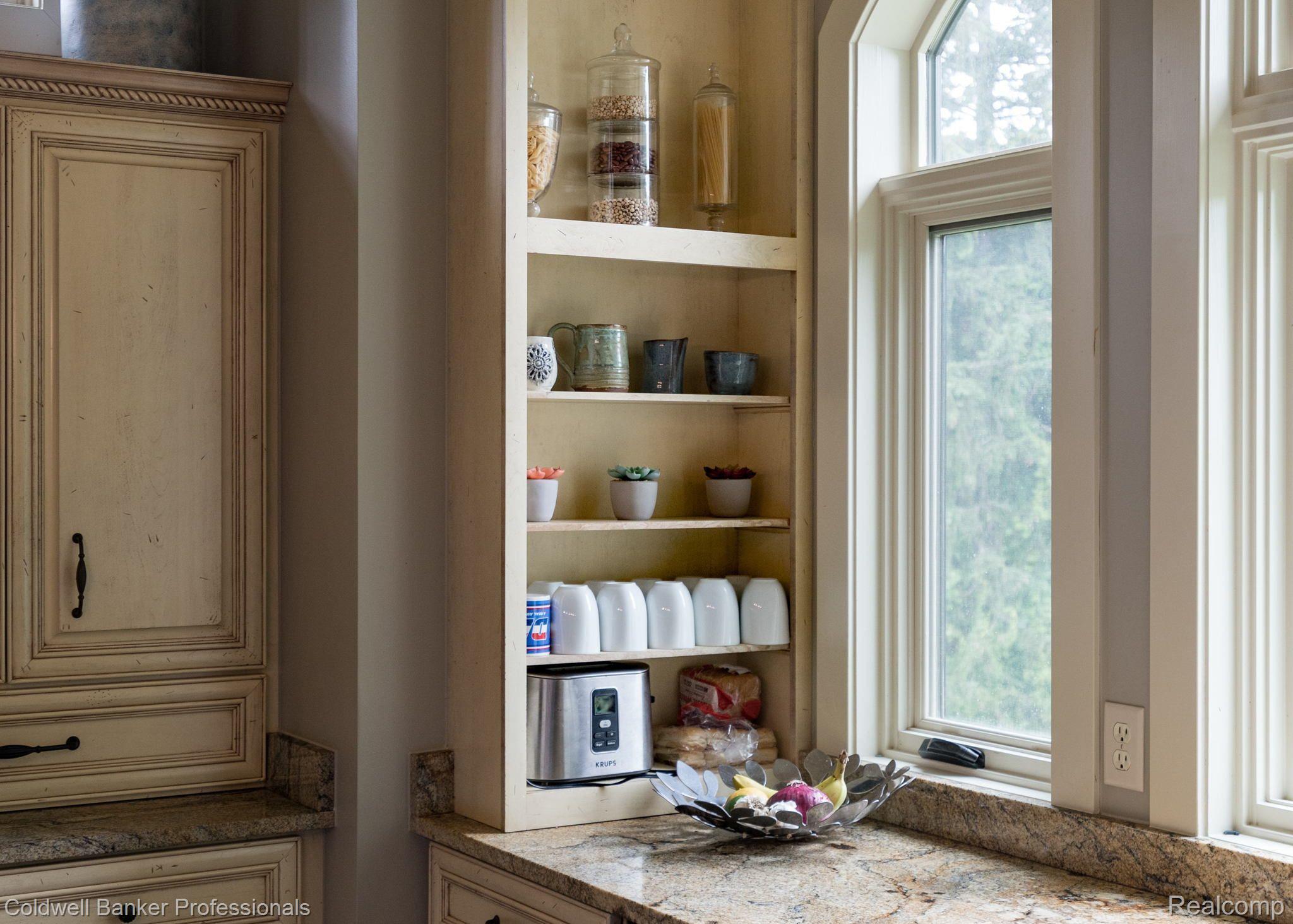 5131 West Road Washington, MI 48094 - Photo 12 of 111 decorative niches for extra storage
