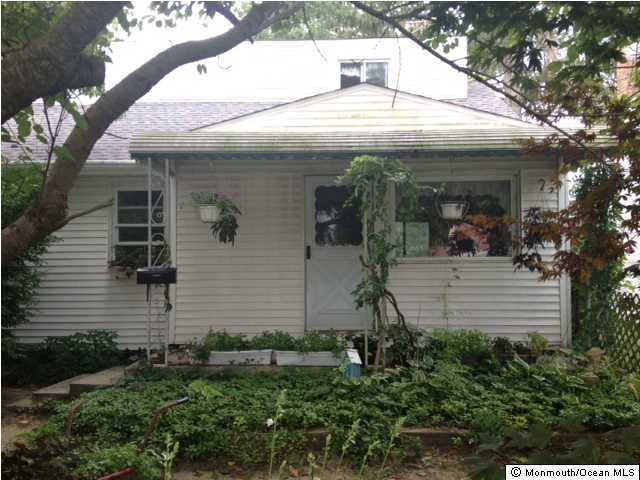 815 Ocean Road Spring Lake, NJ 07762 - Photo 1 of 1 Primary Photo