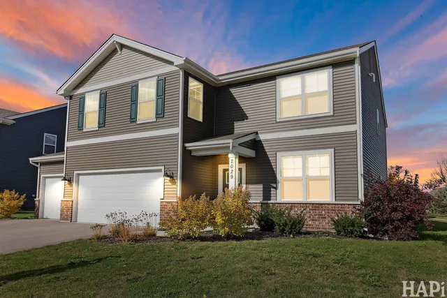 $389,900 | 2029 Magnolia Lane, Wonder Lake, IL 60097