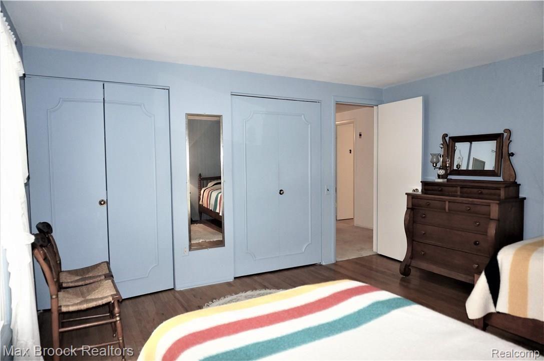 20210 Old Coach Road Franklin, MI 48025 - Photo 26 of 37 bedroom 2.JPG