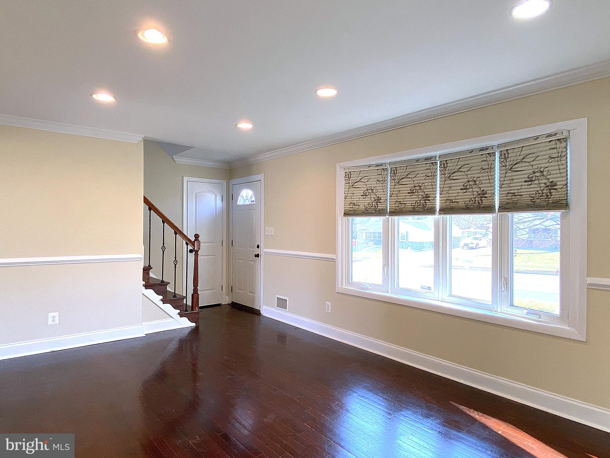 2103 North Rolling Road Baltimore, MD 21244 - Photo 7 of 44