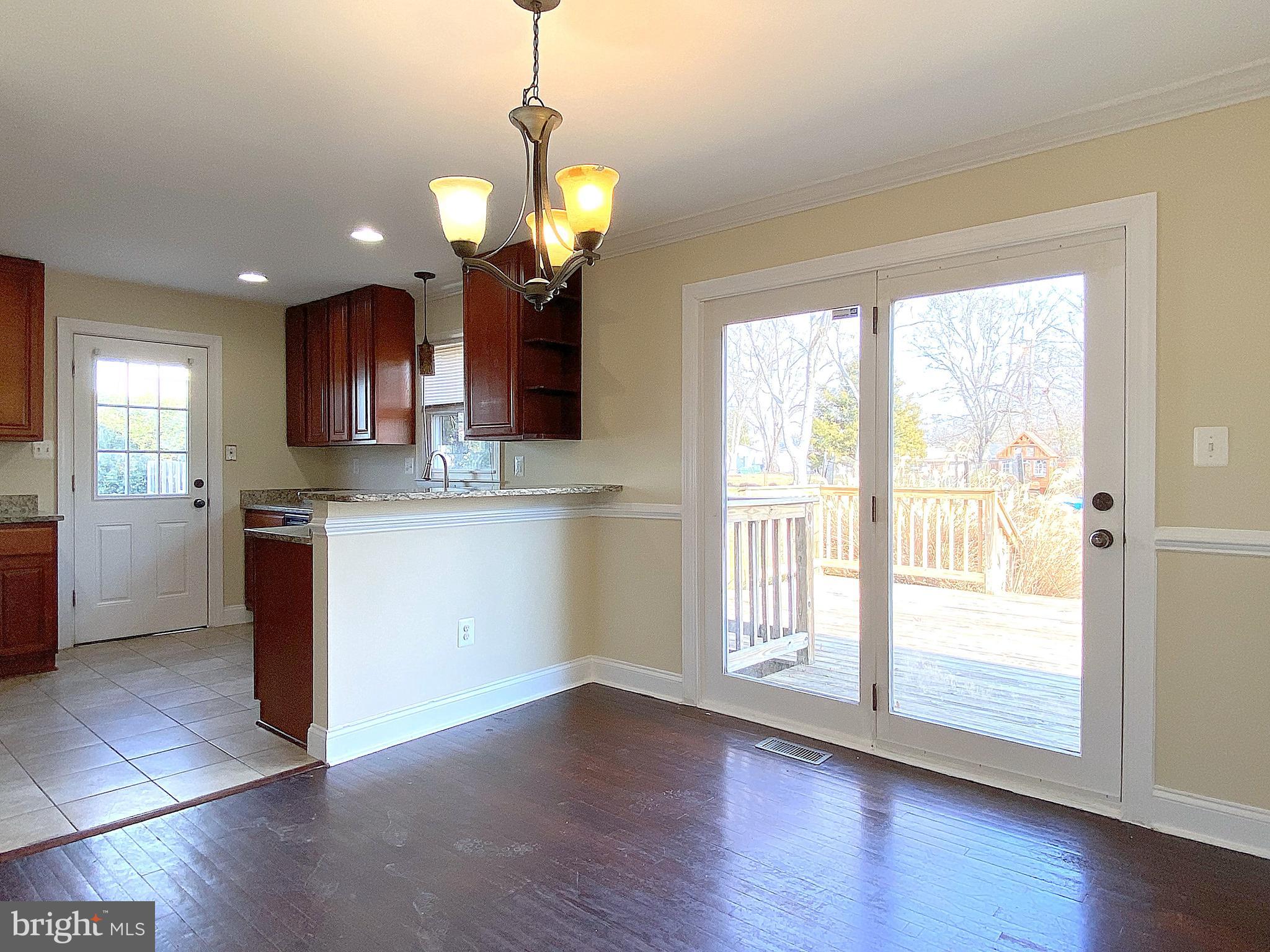 2103 North Rolling Road Baltimore, MD 21244 - Photo 9 of 44