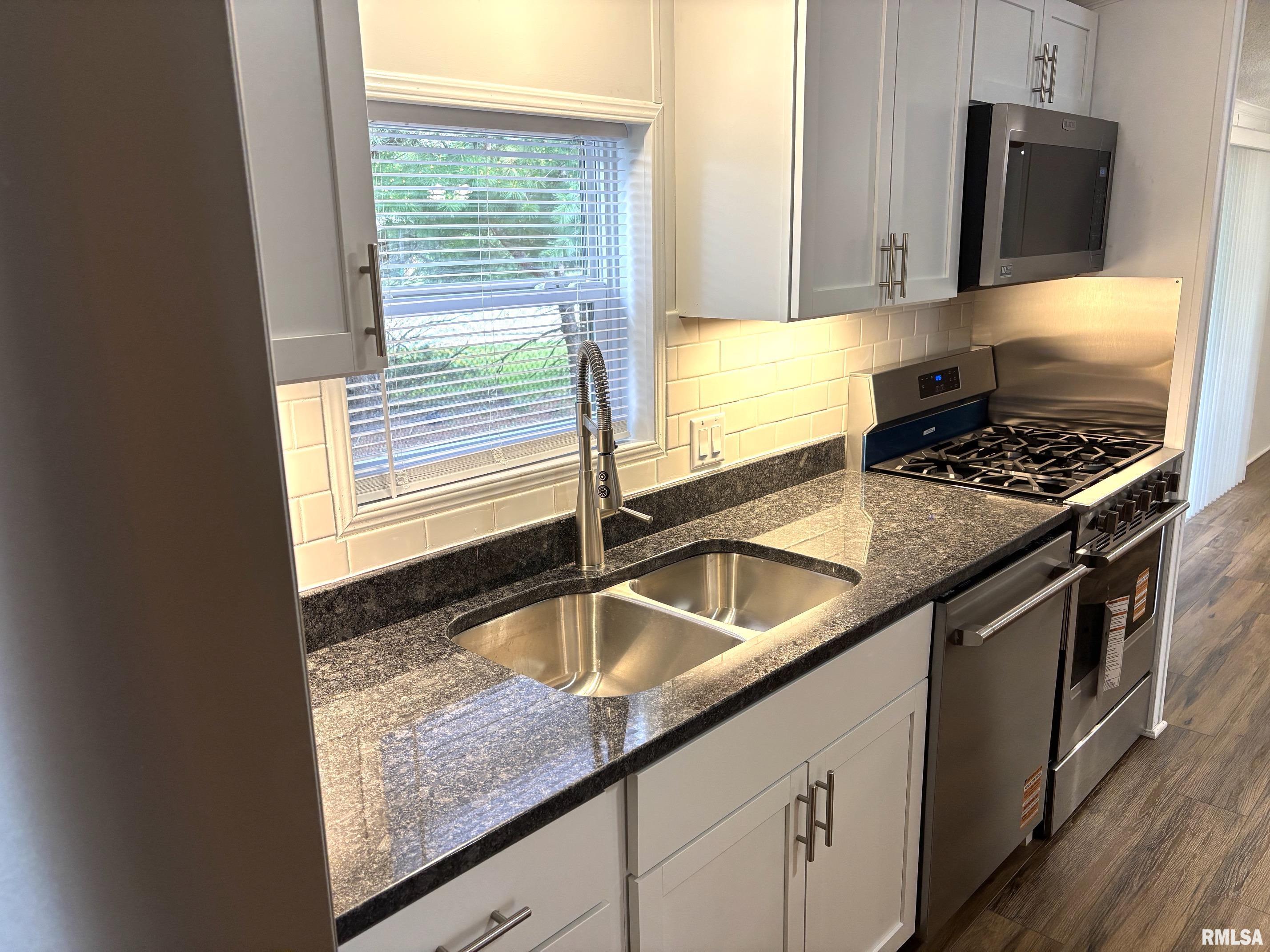 2800 Vía Rosso, Unit 73 Springfield, IL 62703 - Photo 18 of 43