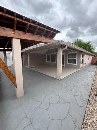 $2,200 | 5631 Bear Meadow Lane, Katy, TX 77449