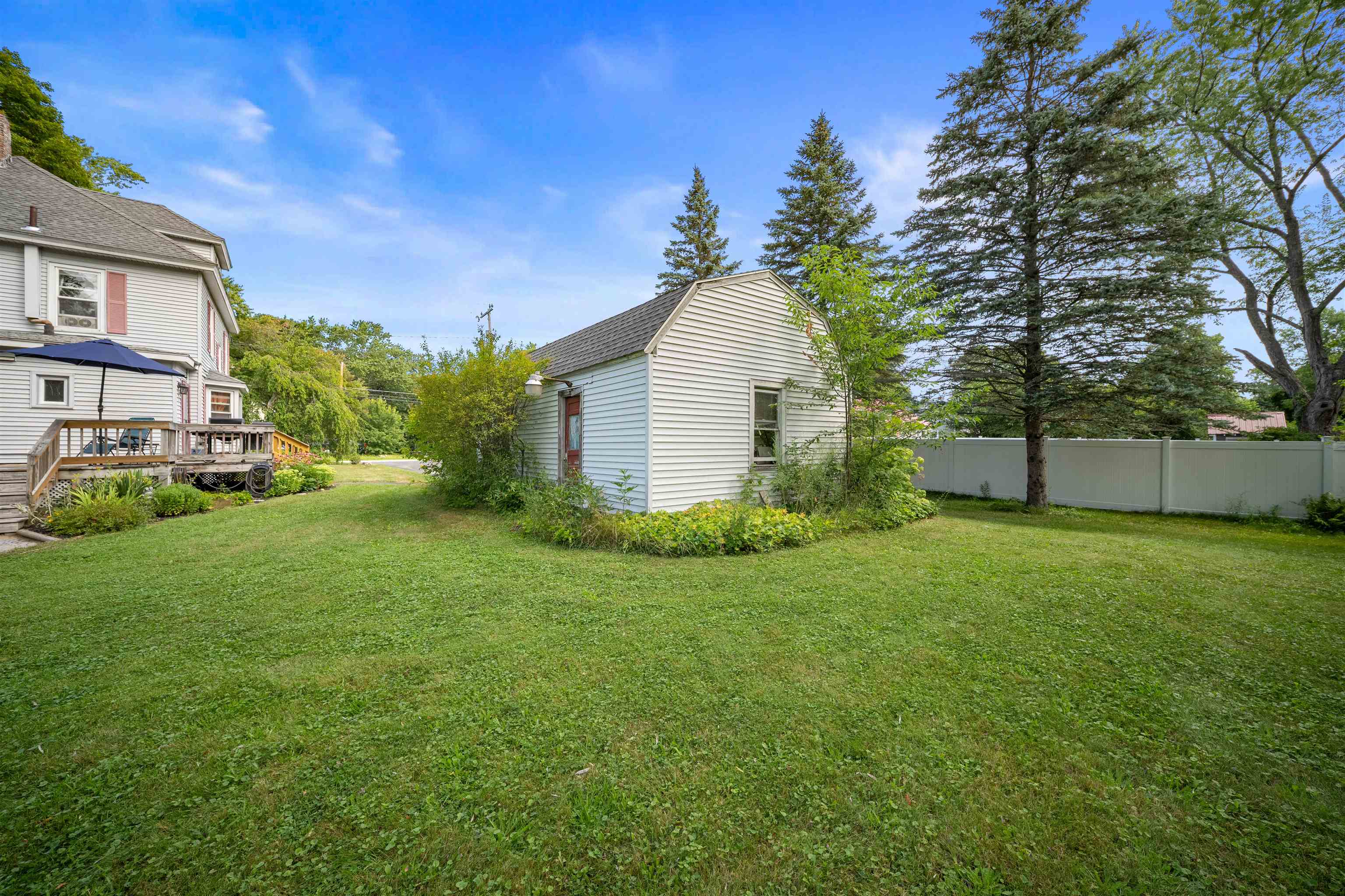 13 Railroad Avenue Rochester, NH 03839 - Photo 37 of 40 Gallery Image 37