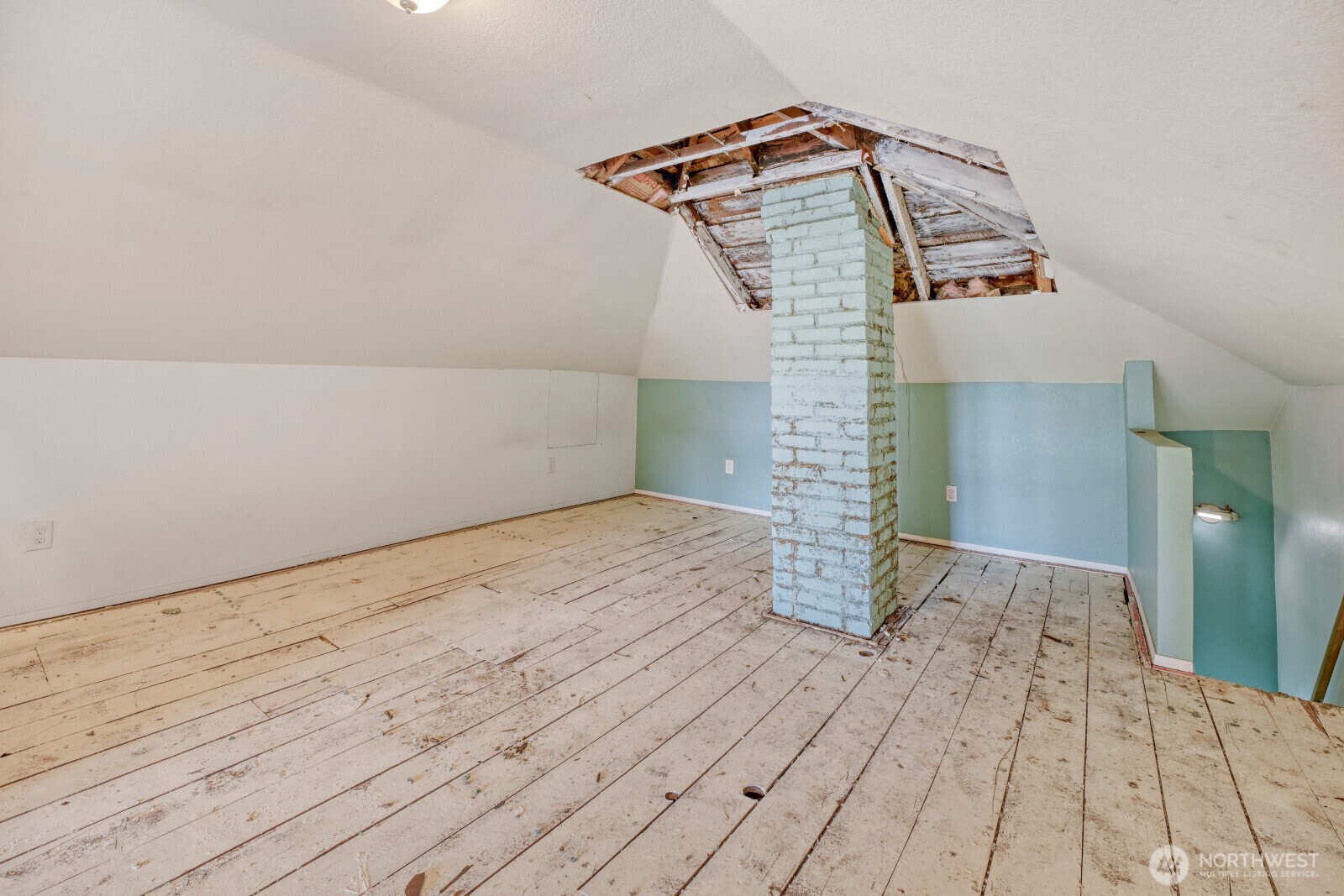 732 5th Avenue North Kent, WA 98032 - Photo 5 of 11