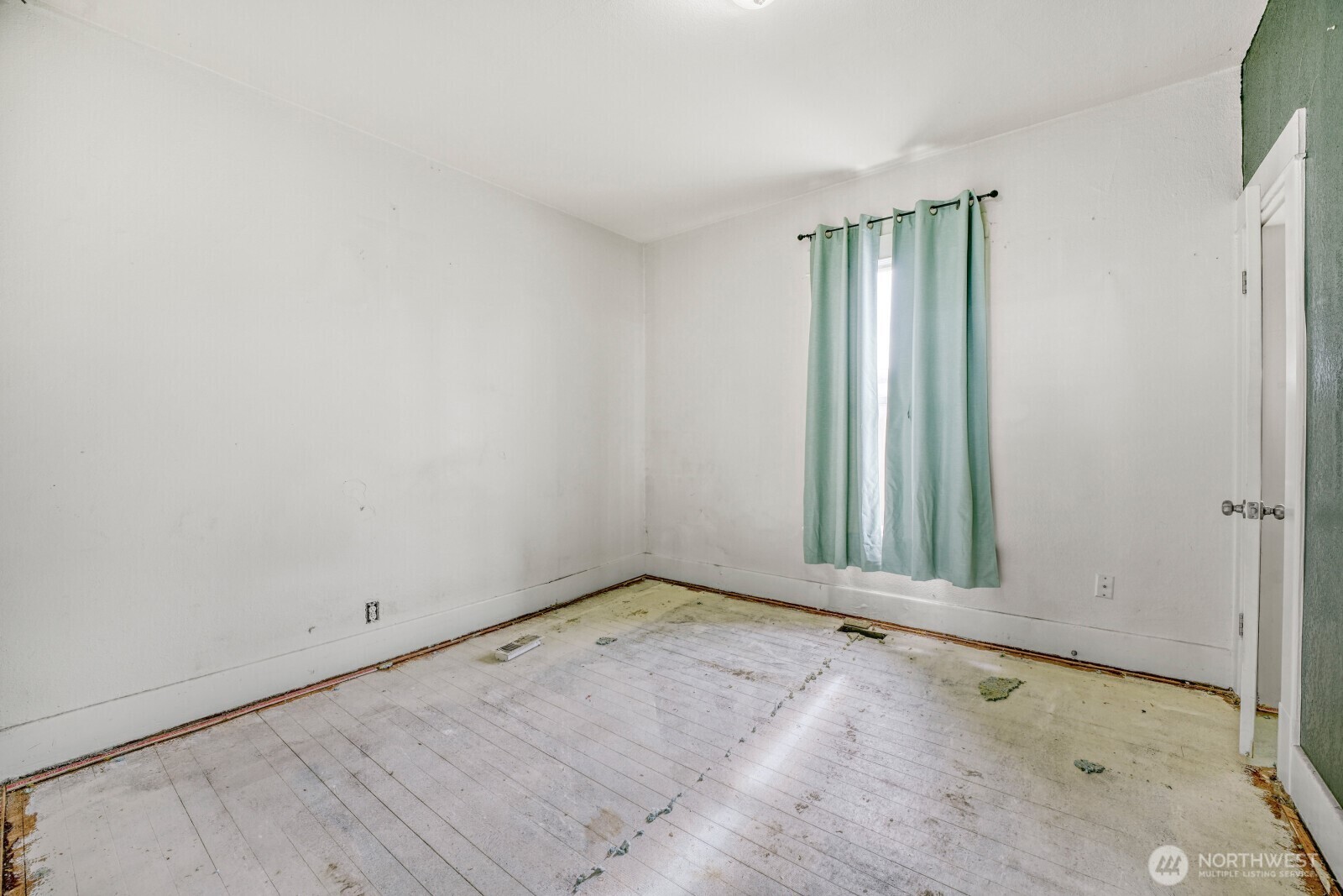 732 5th Avenue North Kent, WA 98032 - Photo 6 of 11