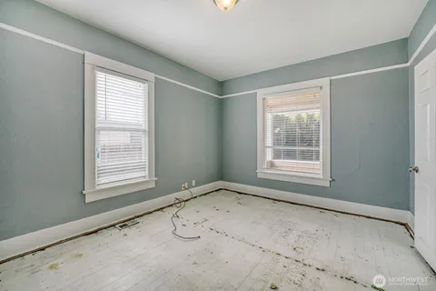 $299,950 | 732 5th Avenue North, Kent, WA 98032