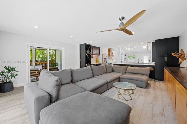 $1,475,000 | 2410 Northeast 8th Avenue, Wilton Manors, FL 33305