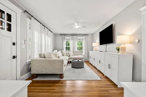 $569,000 | 31 Sycamore Street, Lowell, MA 01852