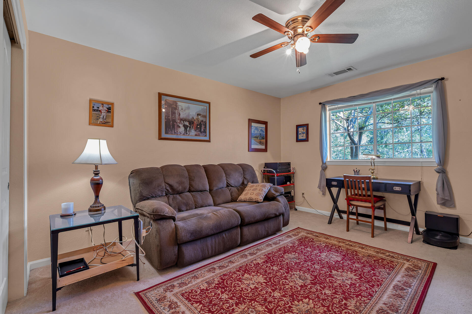 2252 Wicklow Street Redding, CA 96001 - Photo 12 of 37 Bedroom 2