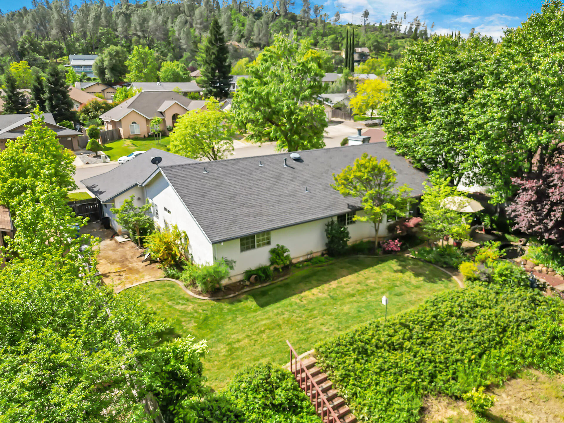 2252 Wicklow Street Redding, CA 96001 - Photo 34 of 37 Large Yard Backs to Greenbelt