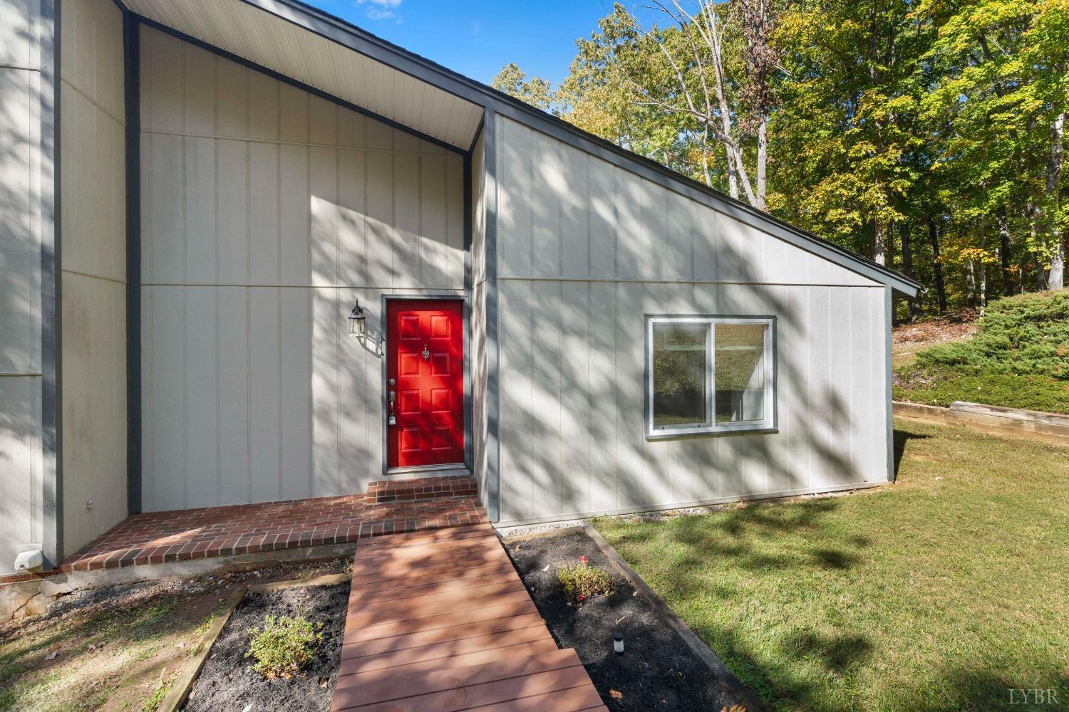 594 Viewmont Drive Evington, VA 24550 - Photo 3 of 43 a view of house