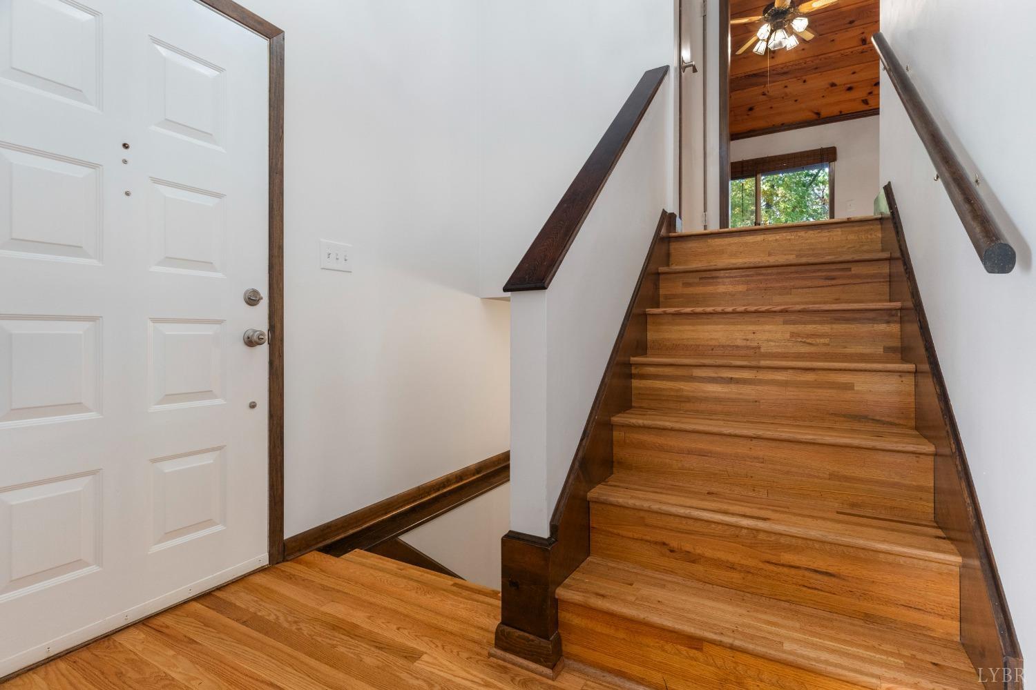 594 Viewmont Drive Evington, VA 24550 - Photo 7 of 43 a view of entryway