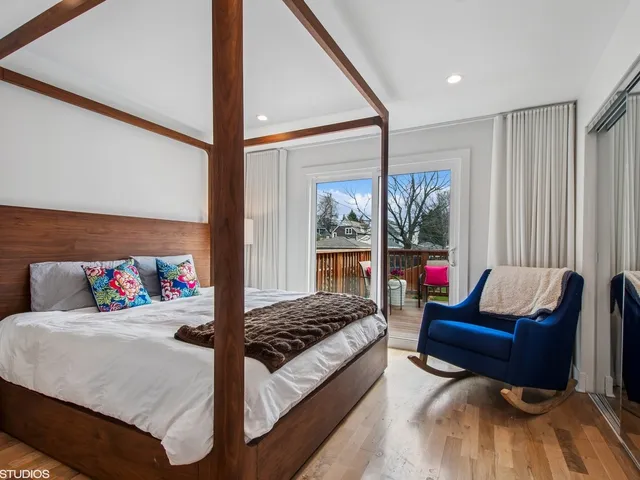 $4,750 | 1025 Dewey Avenue, Evanston, IL 60202