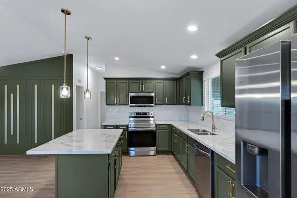 $389,000 | 4556 North Ironwood Drive, Apache Junction, AZ 85120