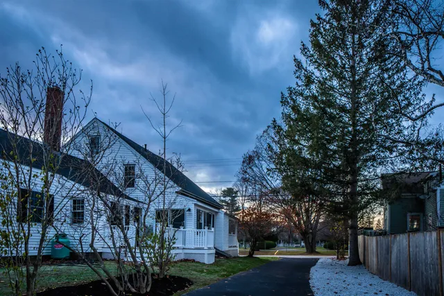 $500,000 | 50 B Linden Street, Exeter, NH 03833