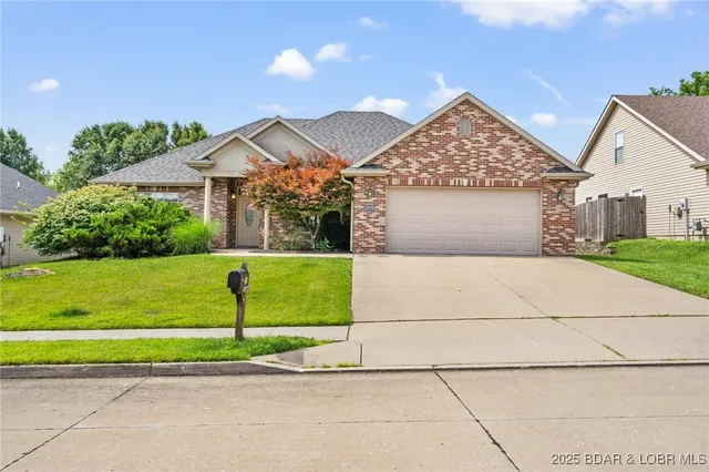 4804 Cedar Coals Court, Columbia, MO 65203