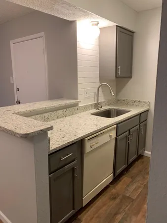 $95,000 | 6724 Quail Hollow Court, Unit 3, Memphis, TN 38120
