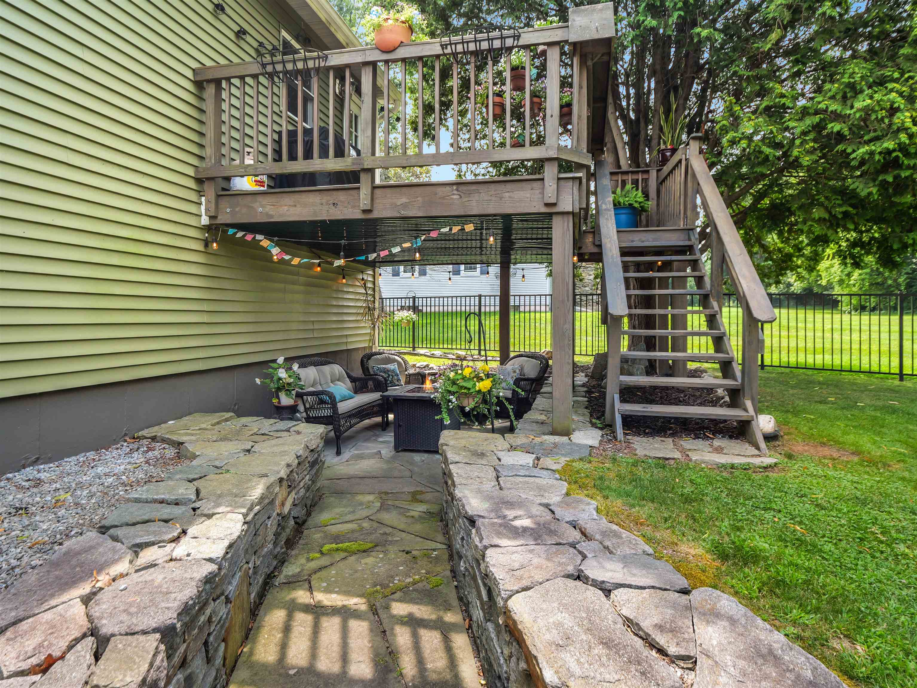 15 Emeritus Street Rutland, VT 05701 - Photo 6 of 44