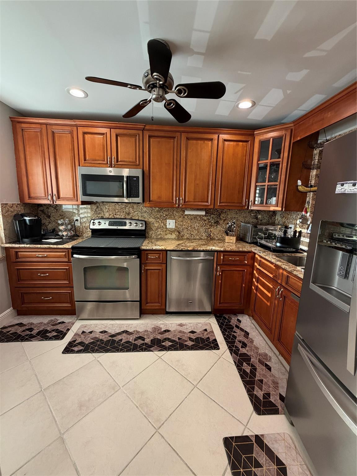 21217 Lago Circle, Unit 6J Boca Raton, FL 33433 - Photo 4 of 23 Photo 4