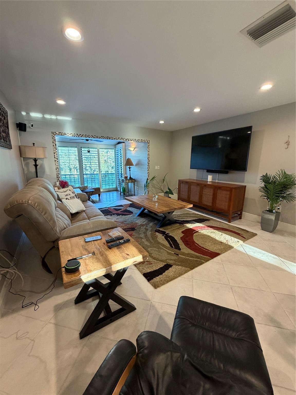 21217 Lago Circle, Unit 6J Boca Raton, FL 33433 - Photo 7 of 23 Photo 7