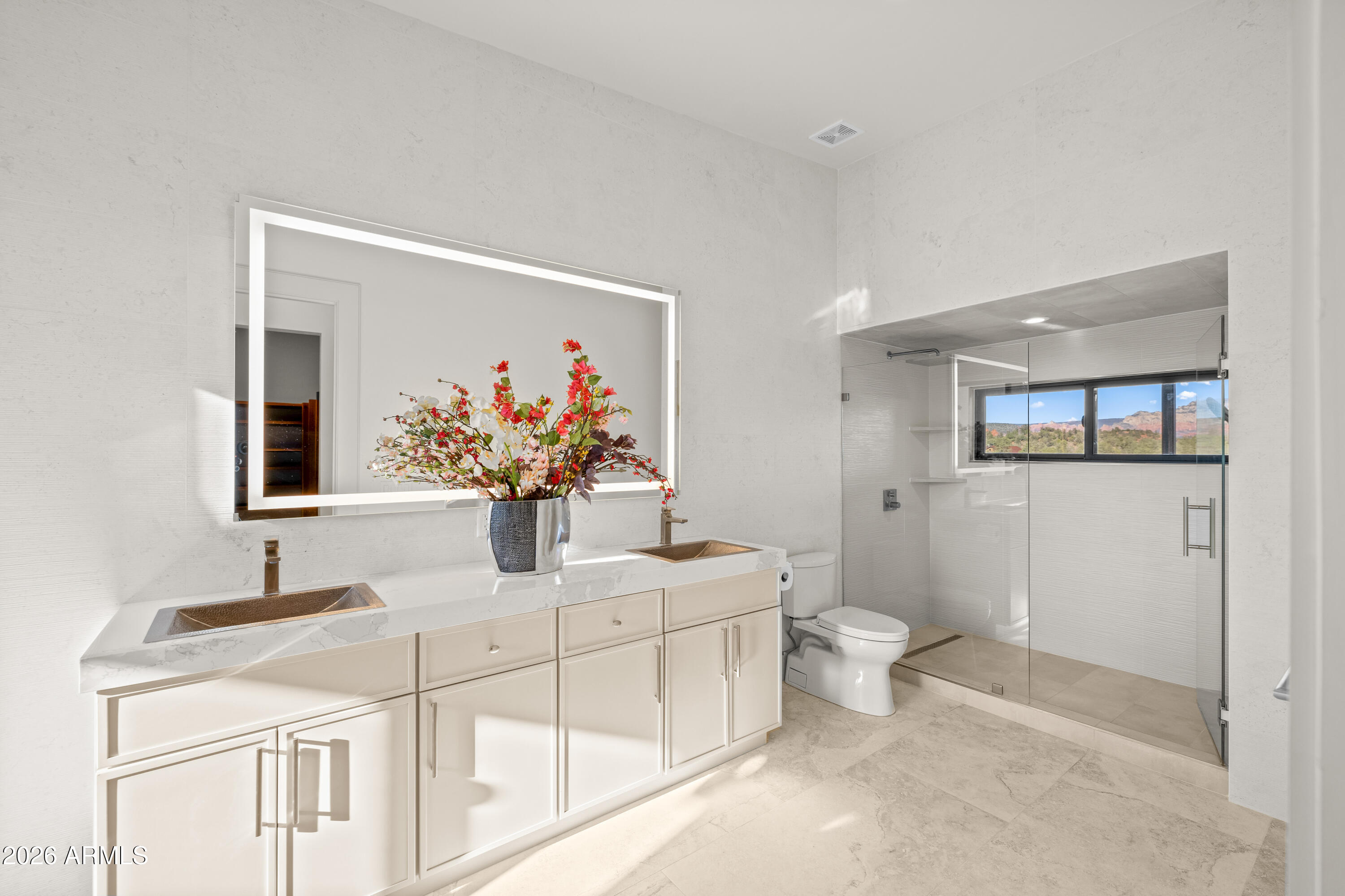 10 Amber Cliffs Way Sedona, AZ 86336 - Photo 40 of 60 Primary Bath