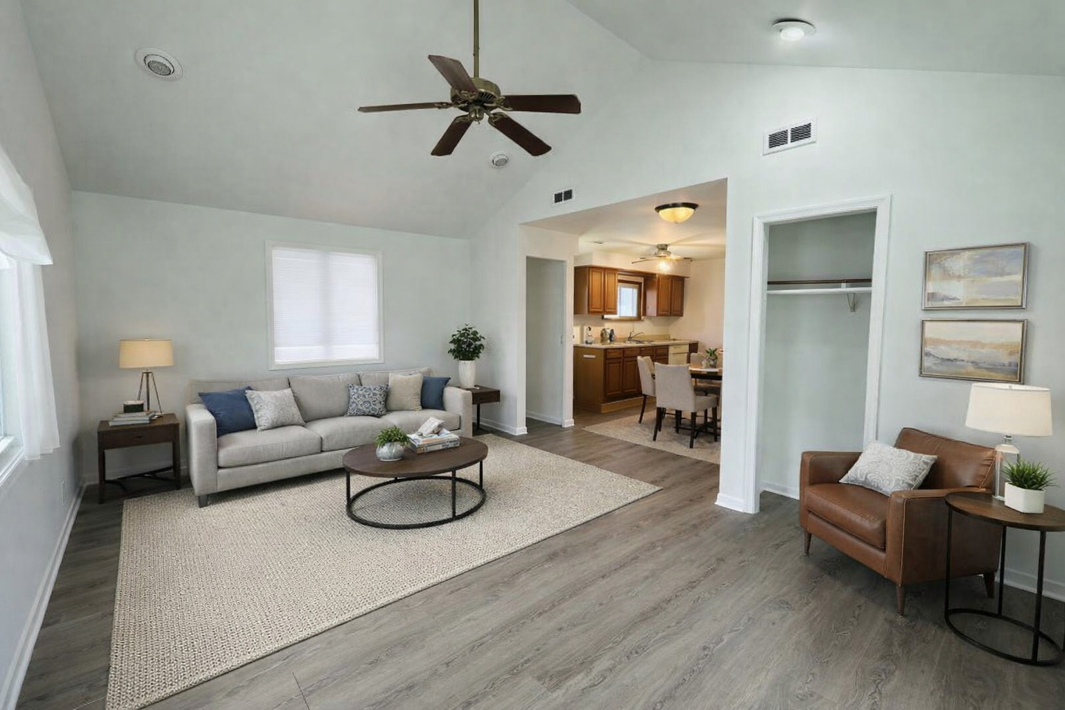 37706 North Nippersink Place Spring Grove, IL 60081 - Photo 3 of 15 a living room with furniture