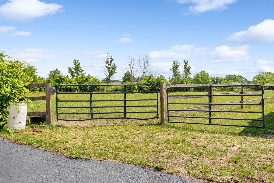 43375 Hunt Club Road Zion, IL 60099 - Photo 33 of 56