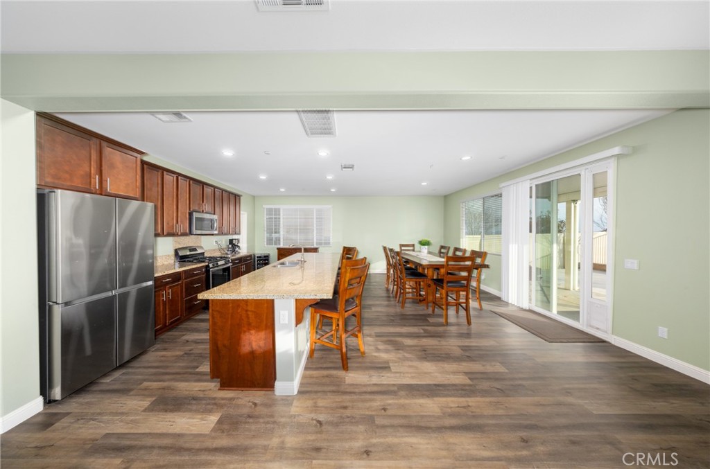 3687 White Ash Road San Bernardino, CA 92407 - Photo 11 of 60