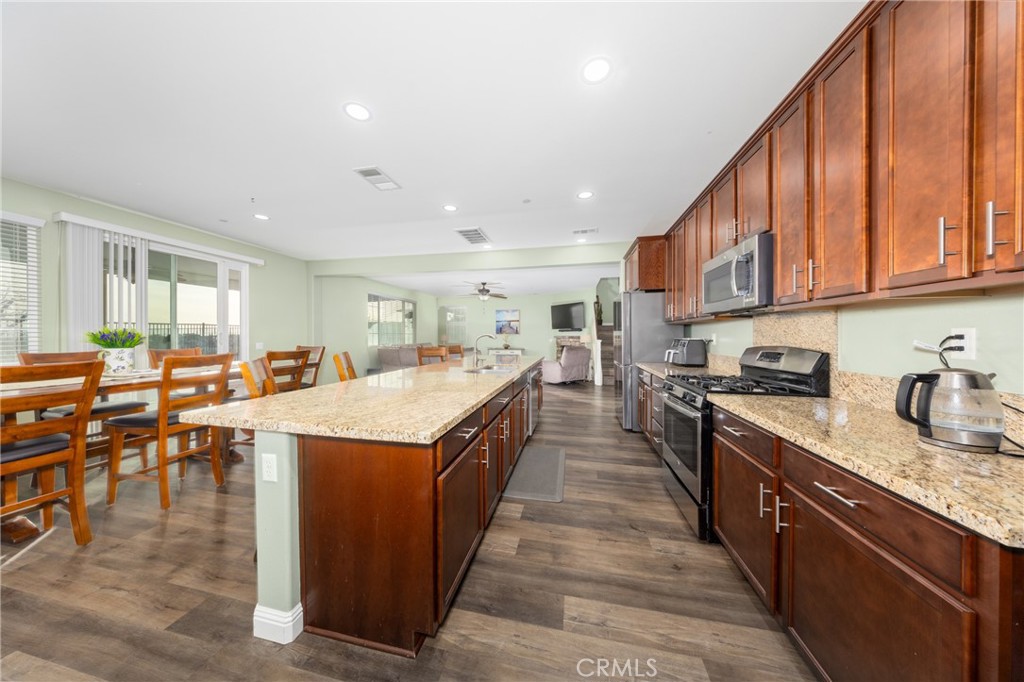 3687 White Ash Road San Bernardino, CA 92407 - Photo 17 of 60