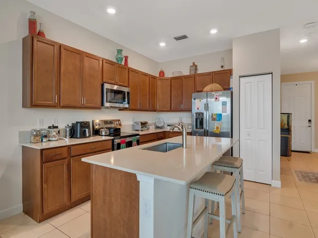 $2,200 | 886 South Verona Trace Drive, Vero Beach, FL 32966