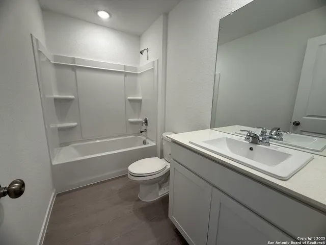 $1,395 | 252 Ottawa Way, New Braunfels, TX 78130