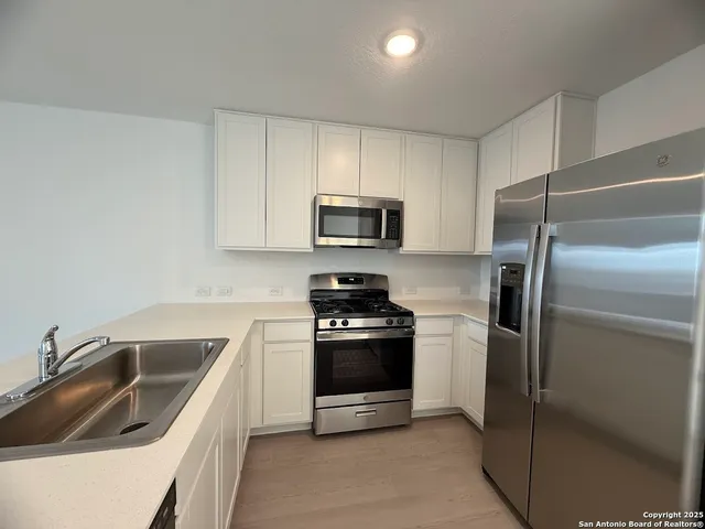 $1,395 | 252 Ottawa Way, New Braunfels, TX 78130