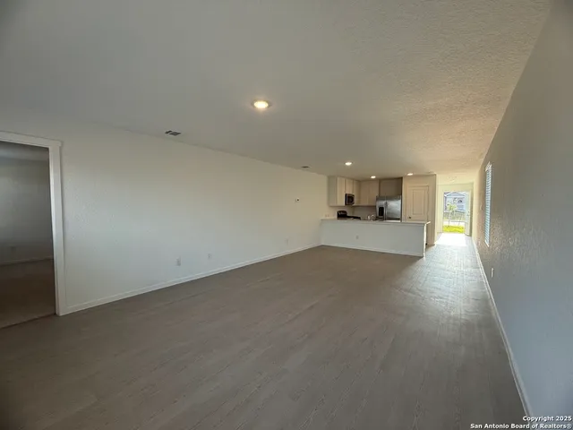 $1,395 | 252 Ottawa Way, New Braunfels, TX 78130