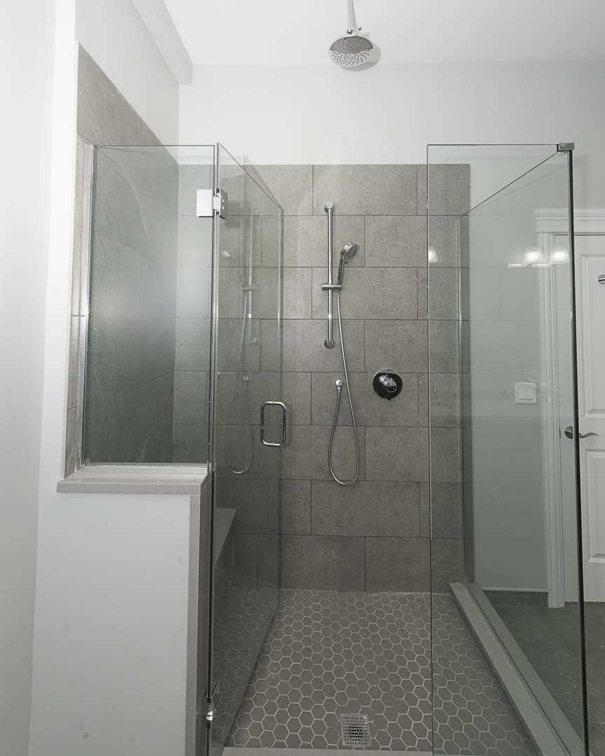 520 North Western Avenue, Unit 4B Chicago, IL 60612 - Photo 14 of 35 a bathroom with a shower