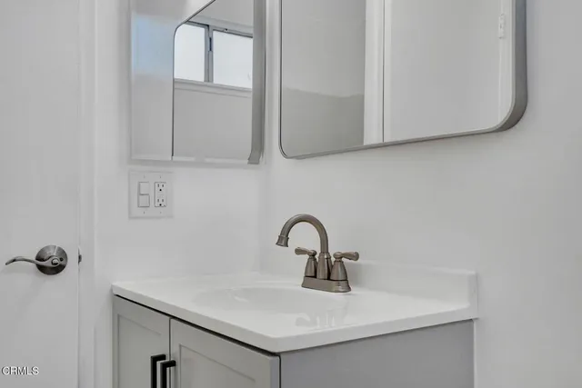$2,250 | 1518 Euclid Street, Unit 6, Santa Monica, CA 90404