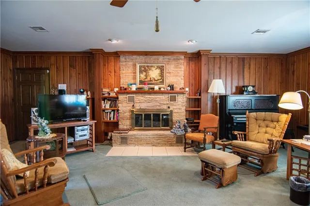 $180,000 | 111 North Edgewood Drive, Coffeyville, KS 67337