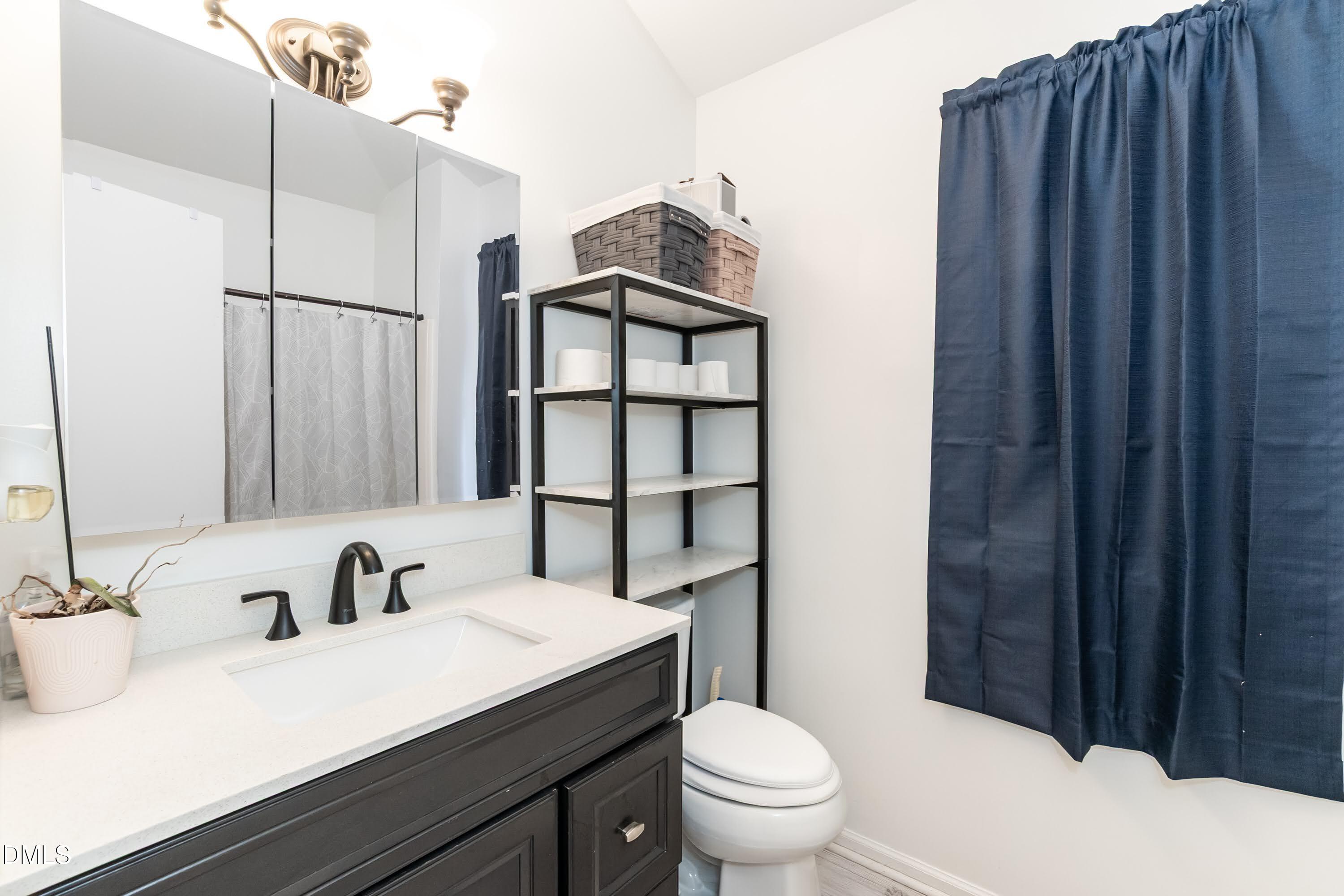 3263 Mill Run Raleigh, NC 27612 - Photo 18 of 26 Bathroom