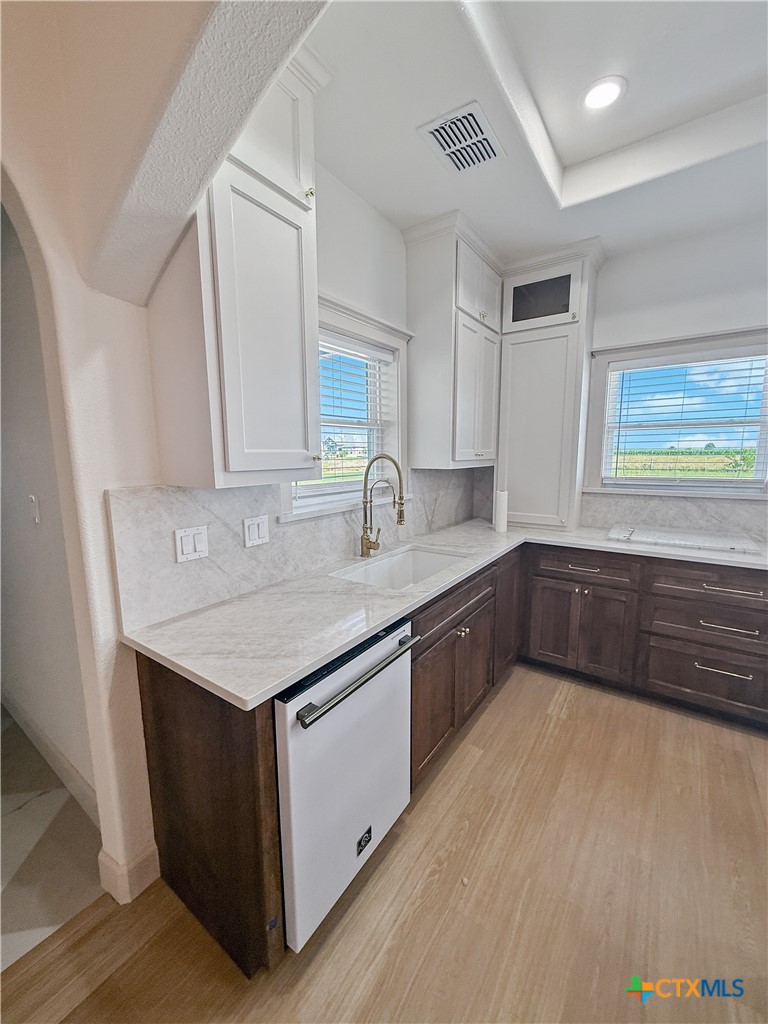 92 Landyns Path Port Lavaca, TX 77979 - Photo 3 of 26