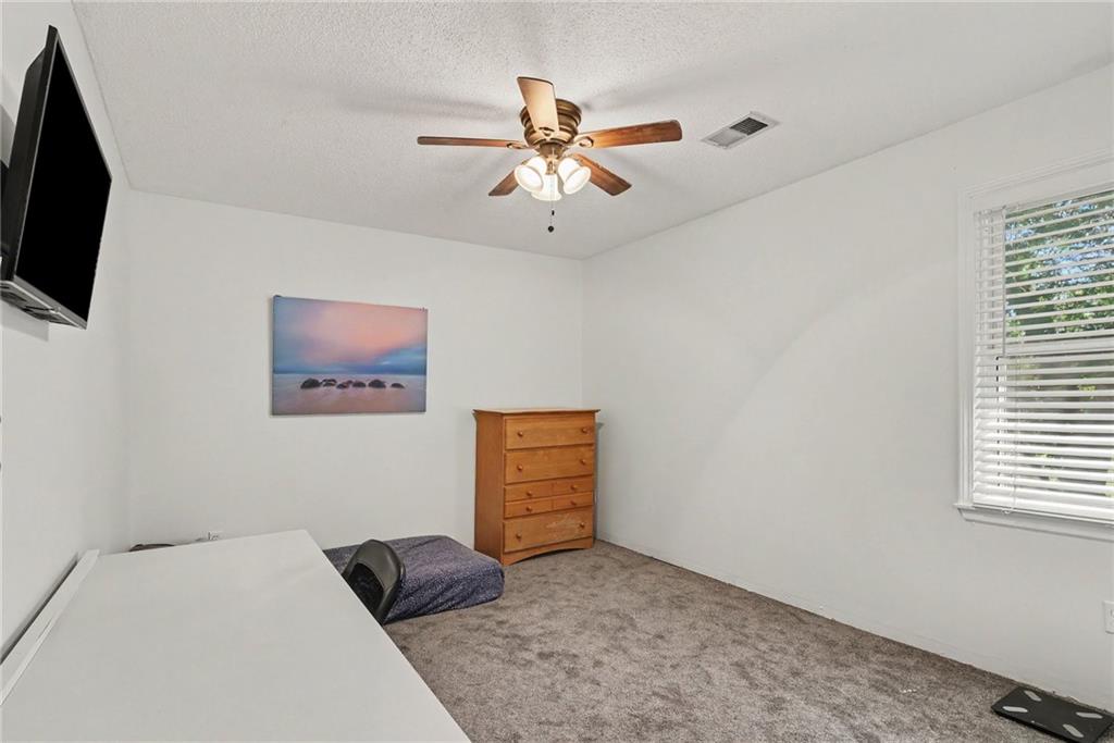 11441 South Rene Street Olathe, KS 66215 - Photo 18 of 40