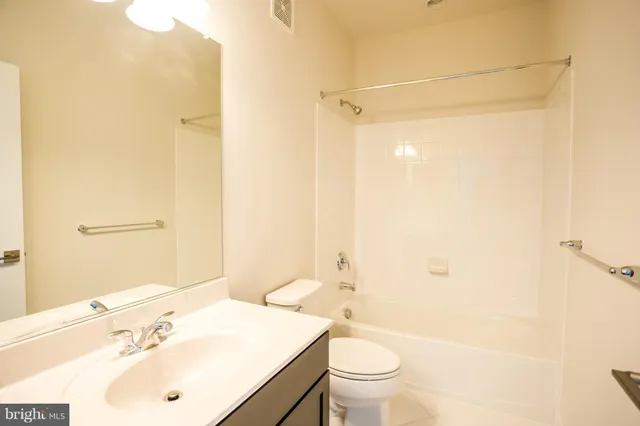 $3,200 | 23646 Hopewell Manor Terrace, Ashburn, VA 20148