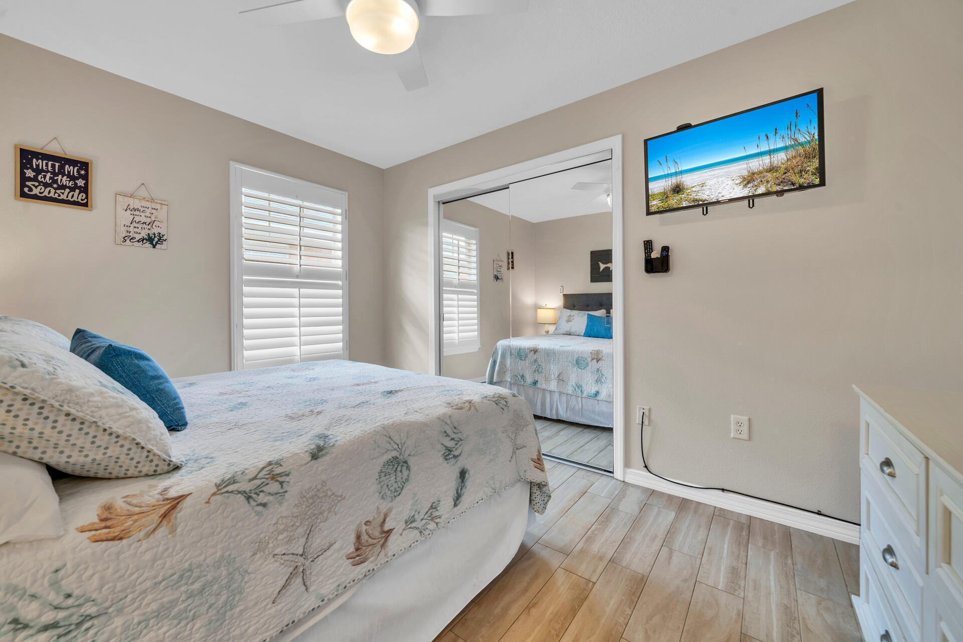 261 Sandy Cay Drive Miramar Beach, FL 32550 - Photo 32 of 72 a bedroom with a bed and a lamp