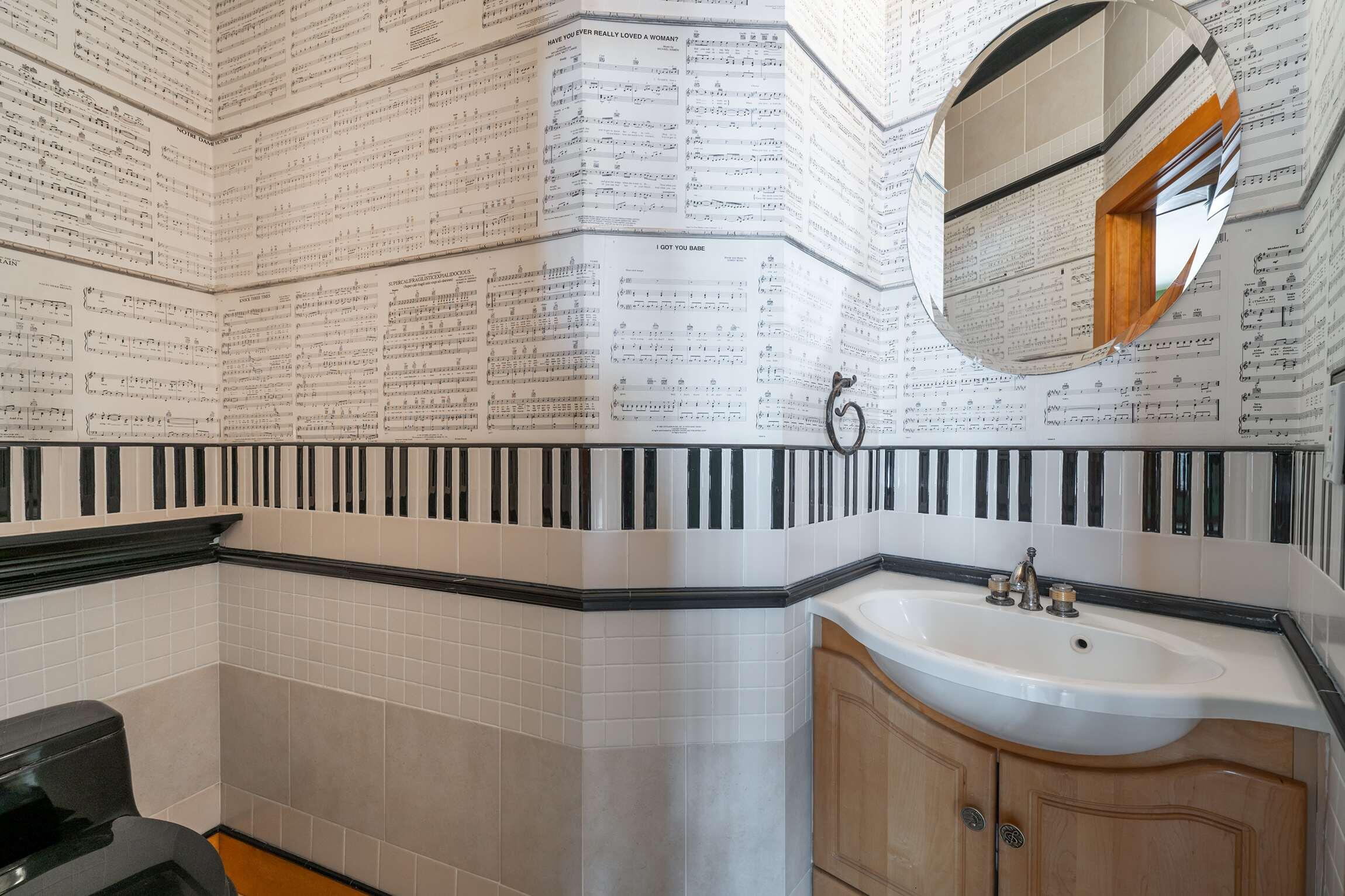 3 Rokonomo Way York, ME 03902 - Photo 18 of 41 14c-Half Bath