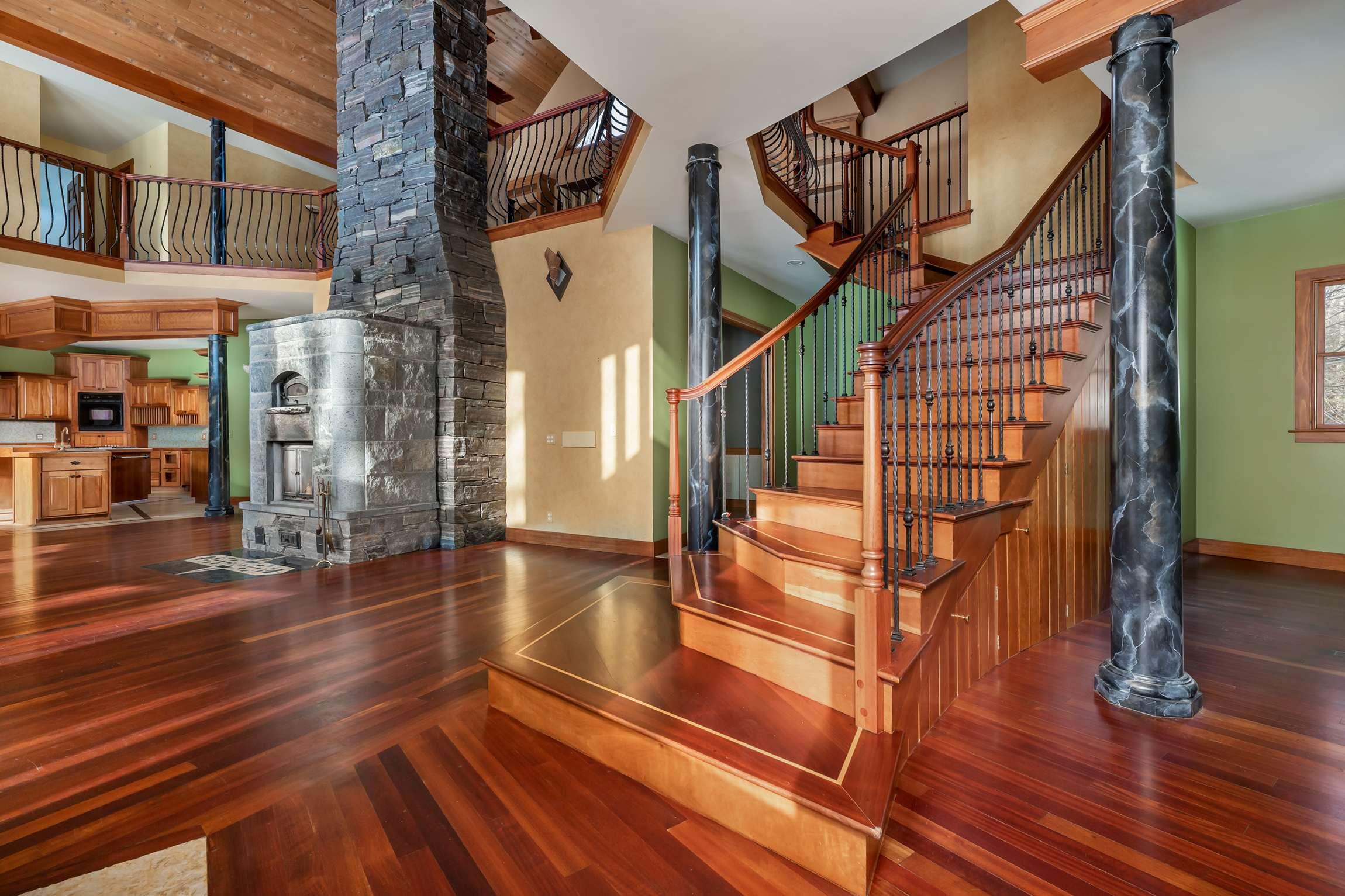 3 Rokonomo Way York, ME 03902 - Photo 23 of 41 18-Stairway