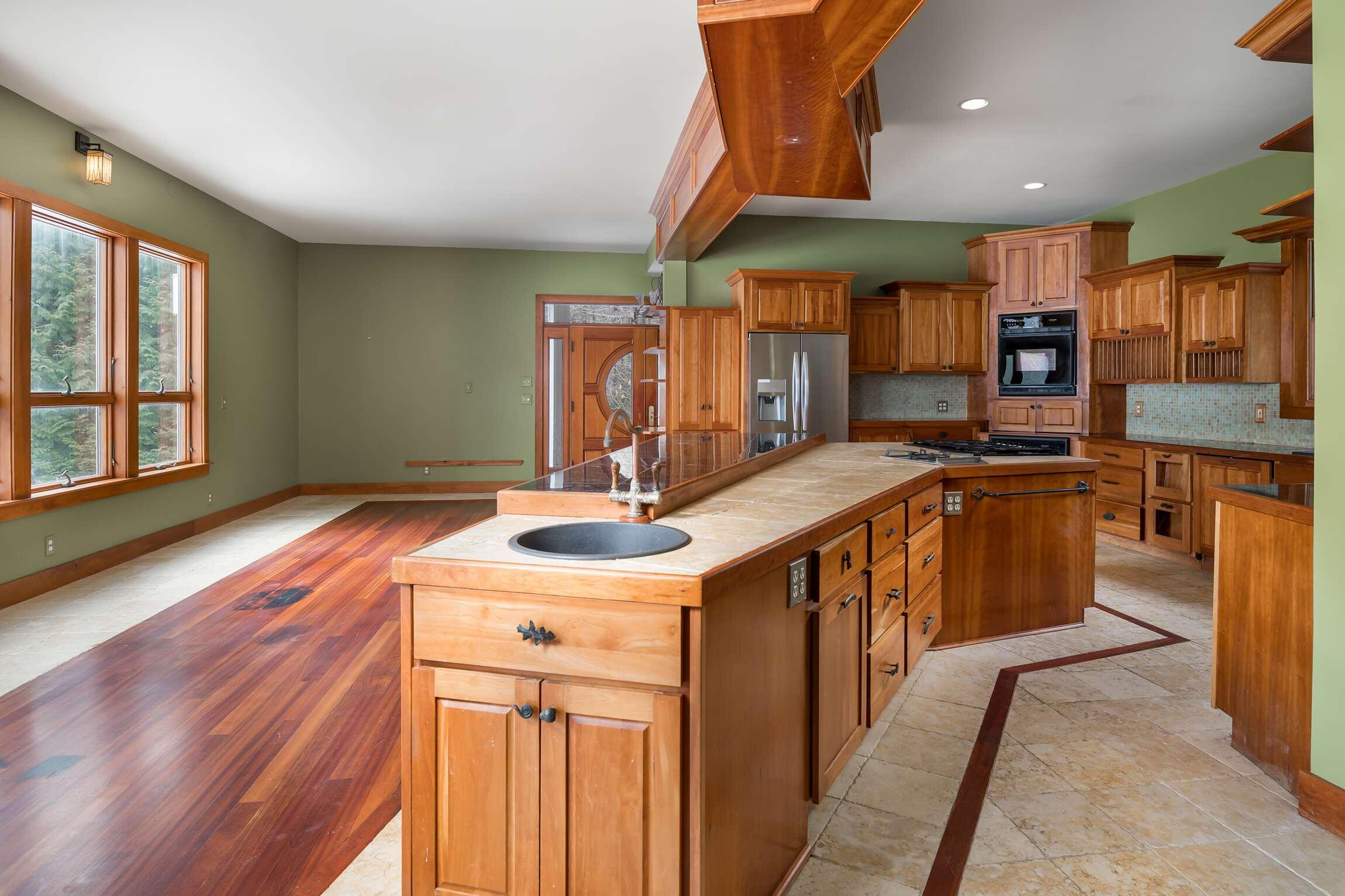 3 Rokonomo Way York, ME 03902 - Photo 7 of 41 07-Kitchen 1