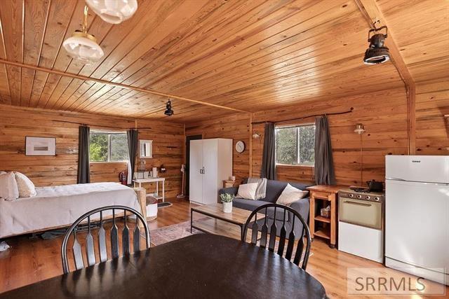 53 Squaw Creek Road Bancroft, ID 83217 - Photo 15 of 52