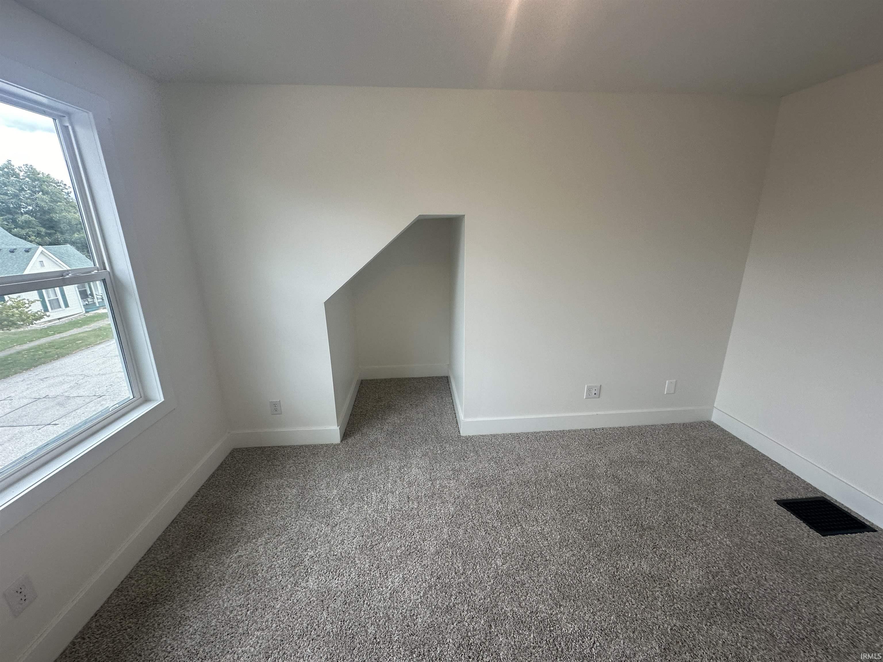 1526 11th Street Bedford, IN 47421 - Photo 13 of 22