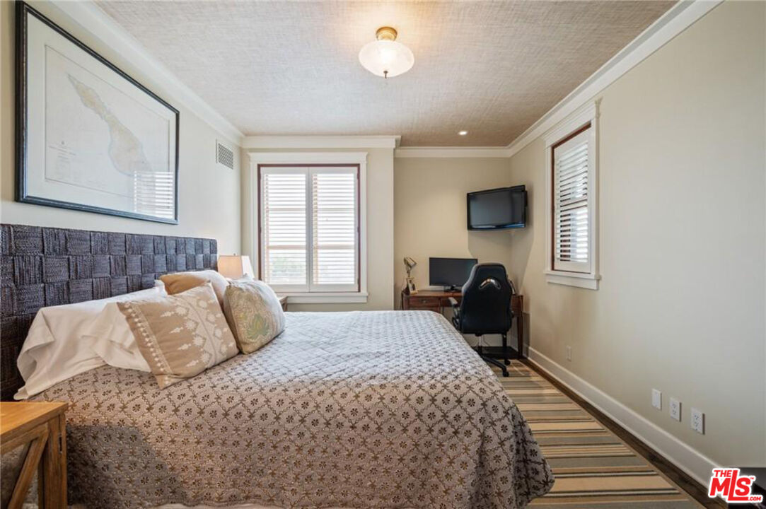 212 The Strand Manhattan Beach, CA 90266 - Photo 35 of 74