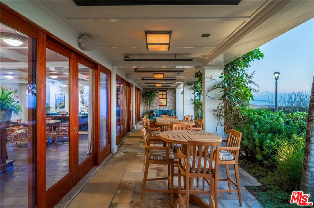 212 The Strand Manhattan Beach, CA 90266 - Photo 69 of 74 a view of an outdoor space